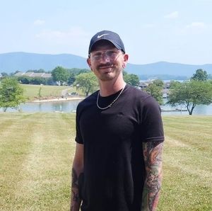 Meet your Posher, Mikey